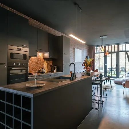 Warm Industrial House With Terrace Near The Casa de Férias Middelkerke