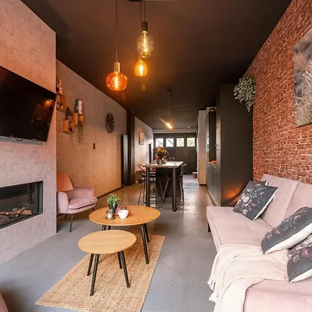 Warm Industrial House With Terrace Near The *