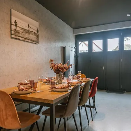 Warm Industrial House With Terrace Near The *